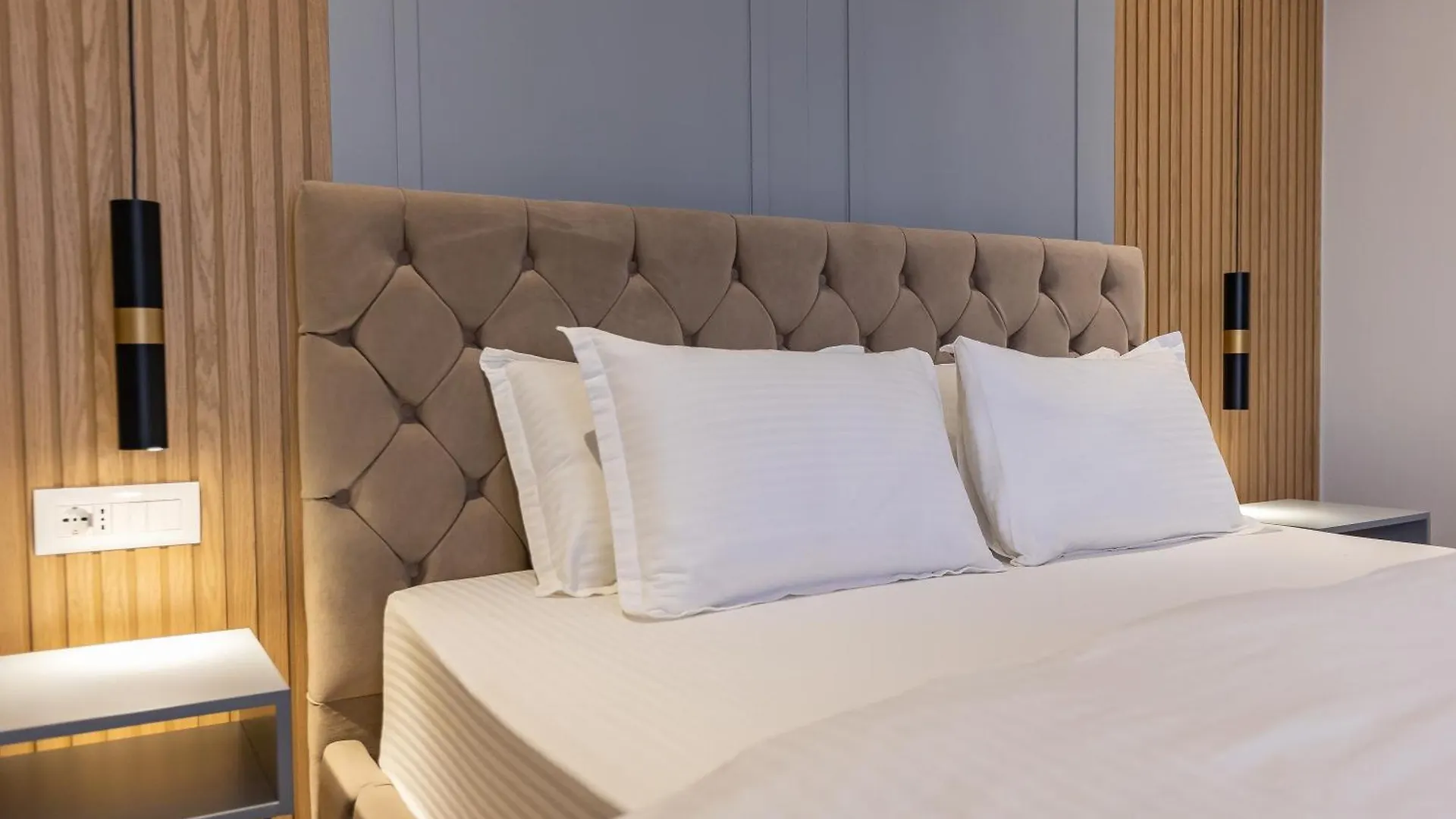 Vila Kace Korce Guest house